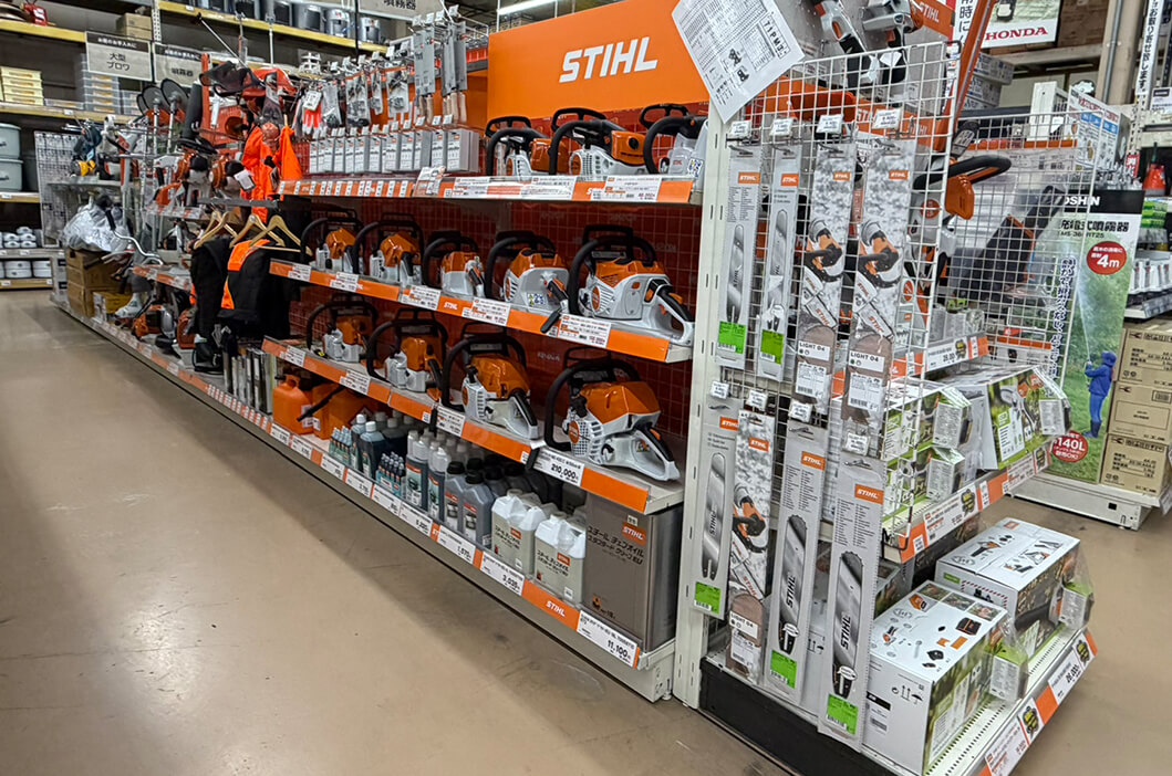 JOYFUL  HONDA 君津店の店舗内の様子